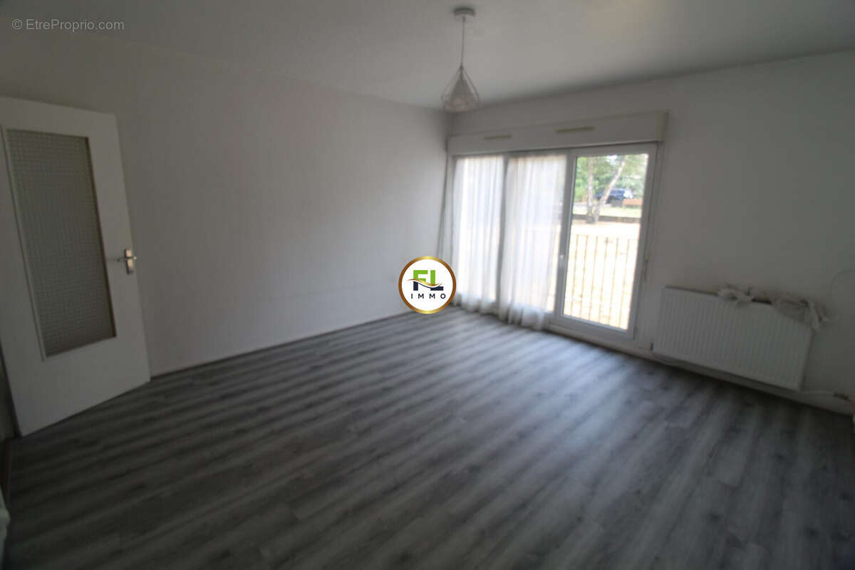Appartement 65 m² à Acheres  - photo 3