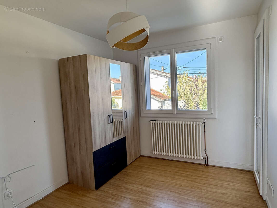 Maison à SAINT-JUERY