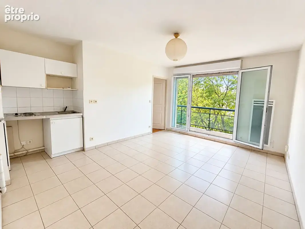 Villeurbanne Gratte-Ciel T2 35,39 m²  Quatrième étage avec balcons et garage - photo 3