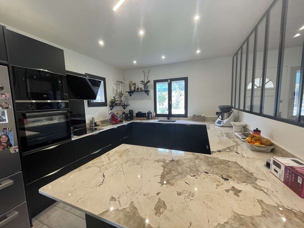 Maison à PLAN-DE-LA-TOUR