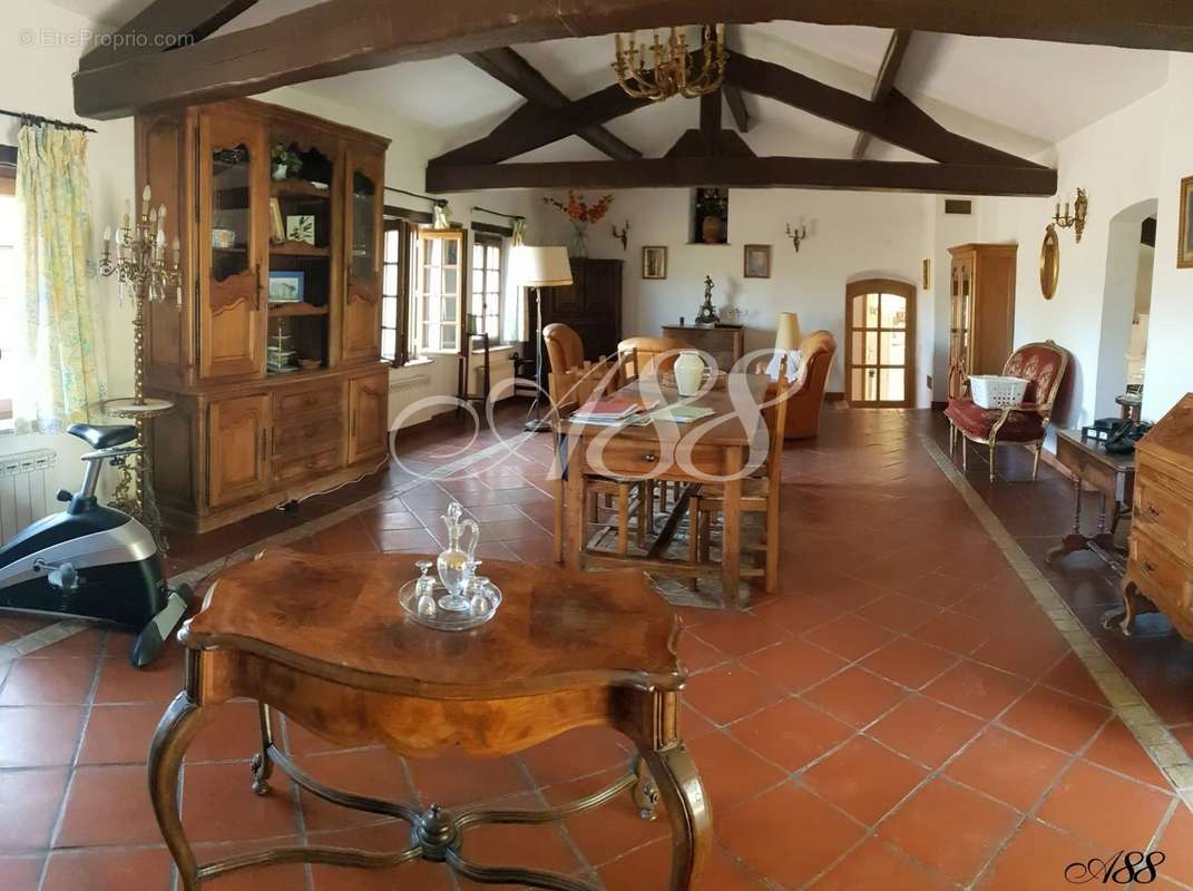 Maison à SAINT-PAUL-EN-FORET