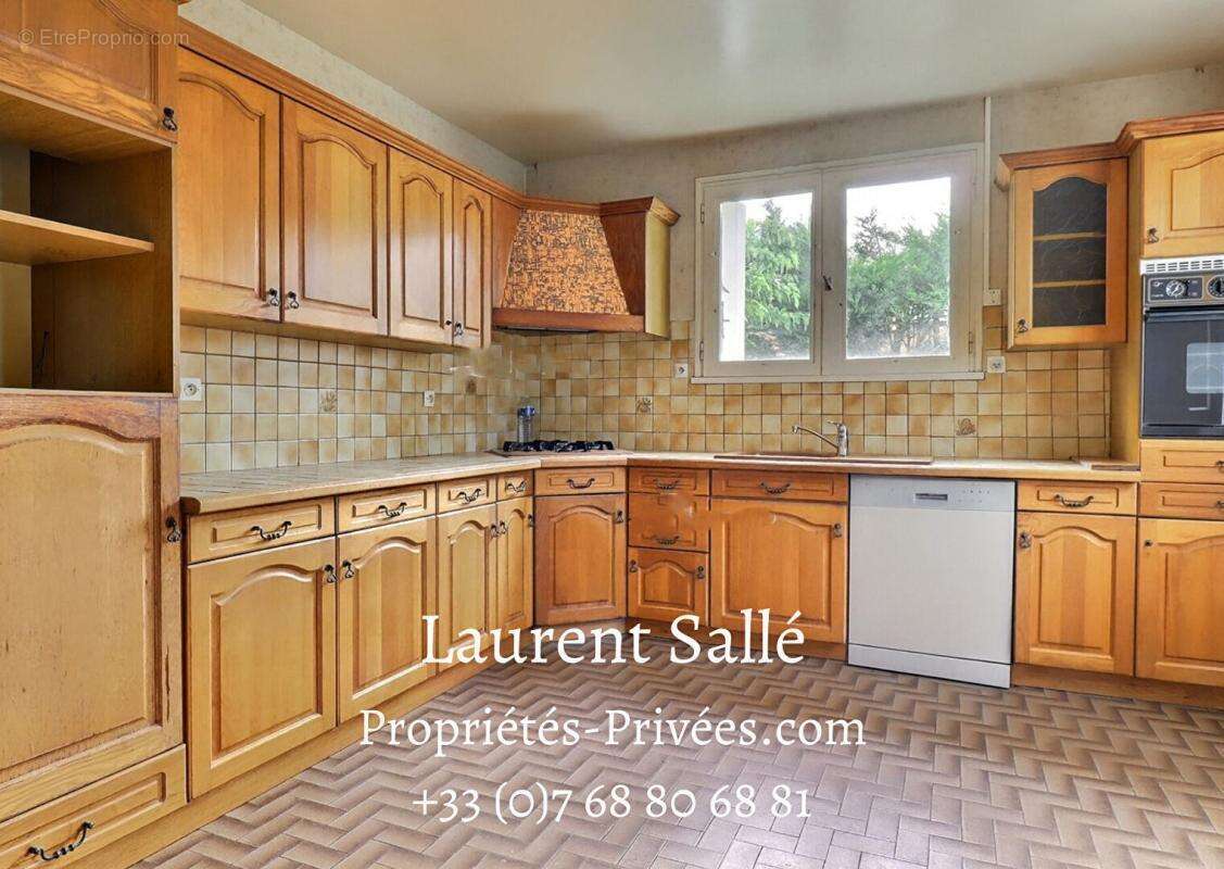 Questembert 56230 - maison centre ville.  6 pièces 108m2 - photo 3