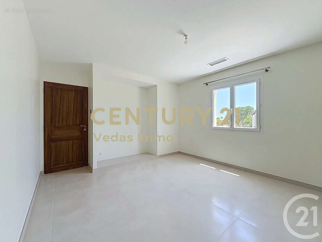 Maison 192 m² à Cournonterral  - photo 17