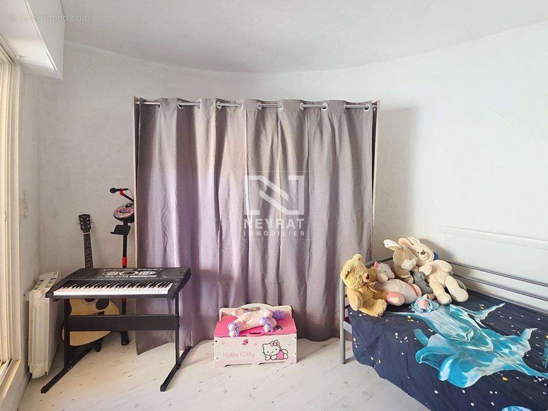 Appartement à SAINT-PAUL-EN-FORET