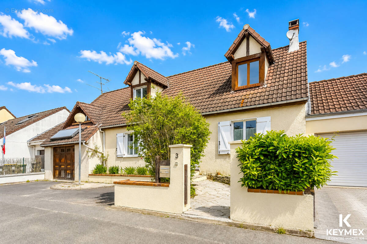Maison à BRUYERES-SUR-OISE