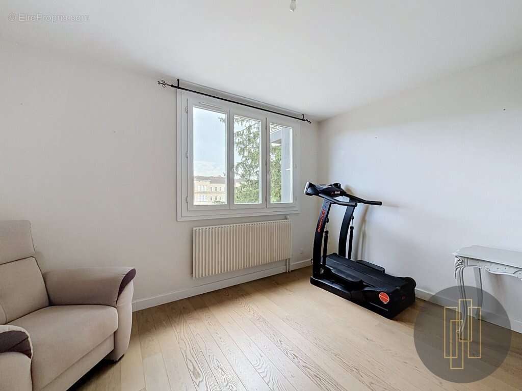 Exclusivité - Appartement de type 3 avec balcon et parking - photo 8