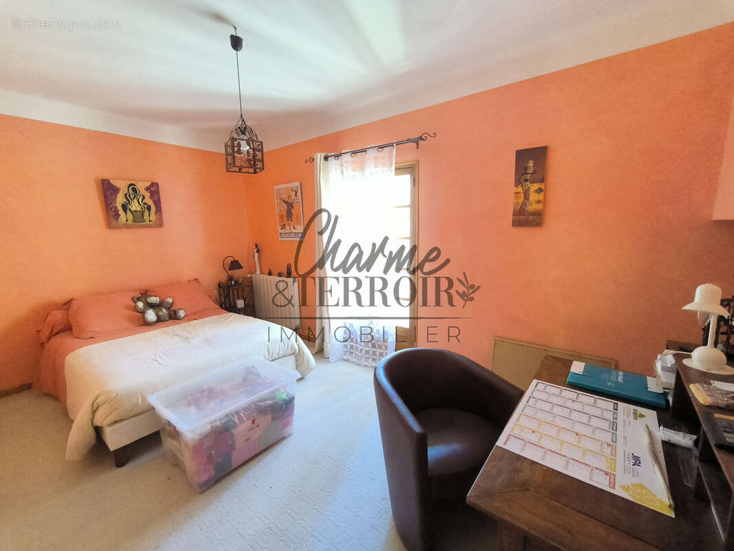 Maison à UZES