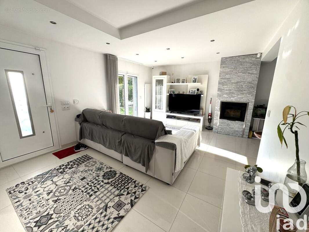 Photo 8 - Maison à PONTAULT-COMBAULT