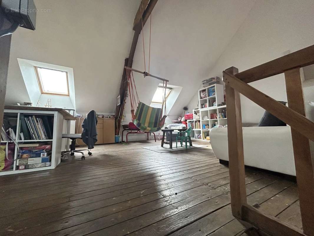 Maison à GOUZEAUCOURT