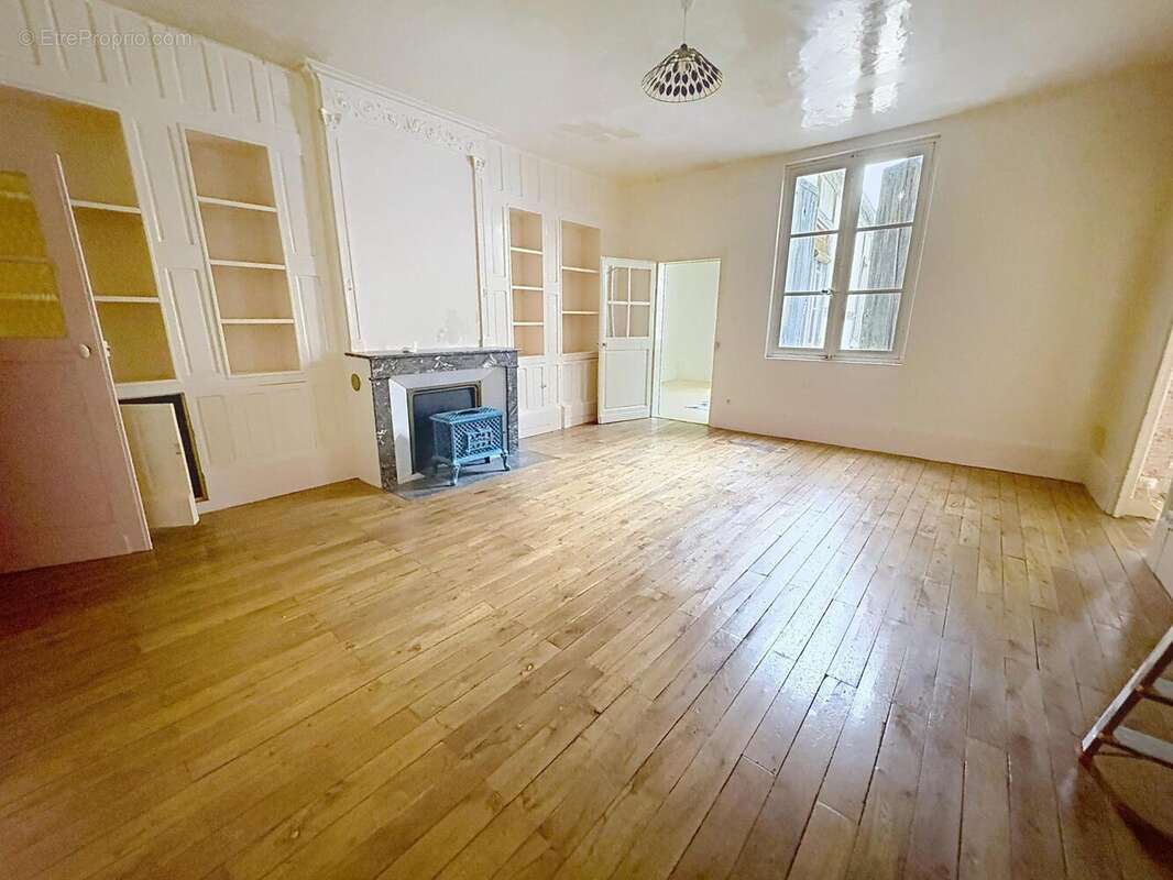 Photo 2 - Maison à BOURGES