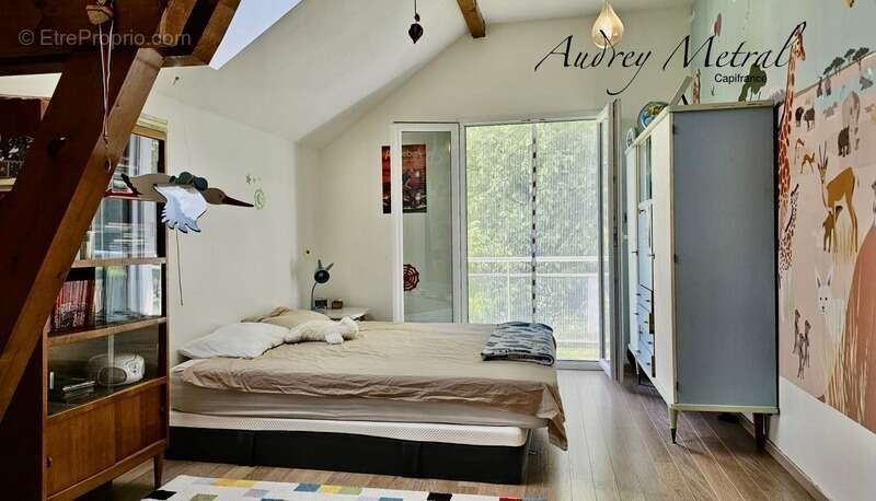 Villa à vendre à Serrières-en-Chautagne avec piscine, à 50 min de Genève et d'Annecy, 35 min d'Aix-Les-Bains et 15 min du Lac du - photo 16