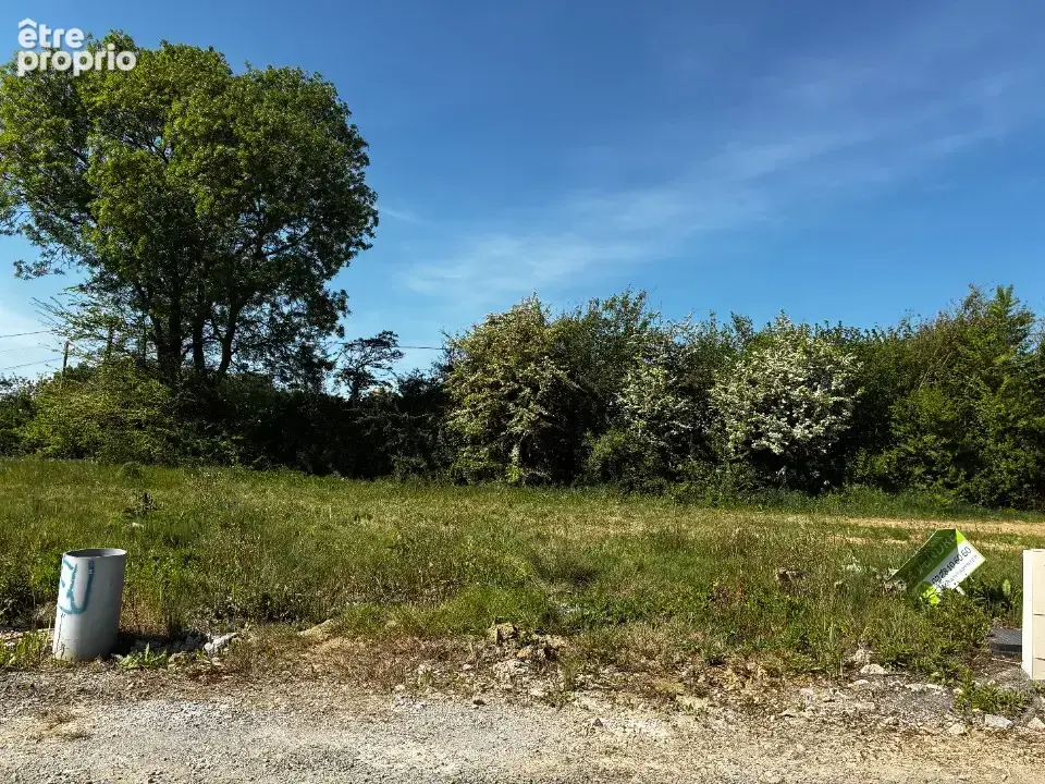 Terrain à APREMONT