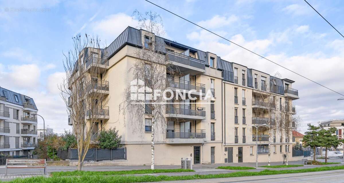 Appartement à CHATILLON