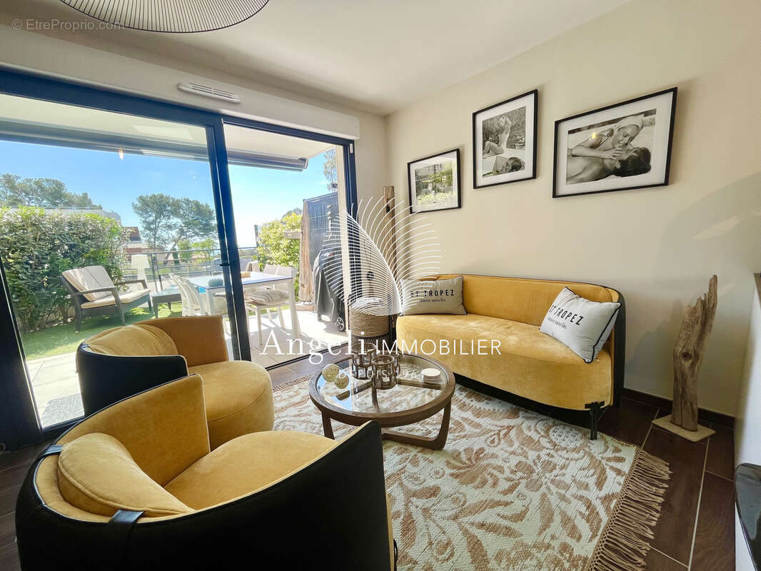 Appartement à FREJUS