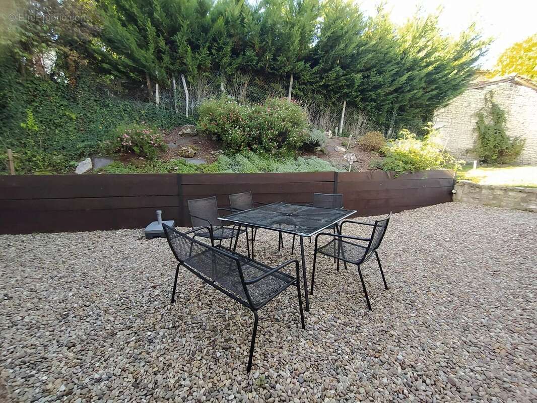 Maison à VERTEILLAC