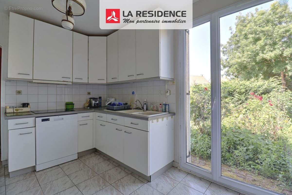 Maison à VERNEUIL-SUR-SEINE