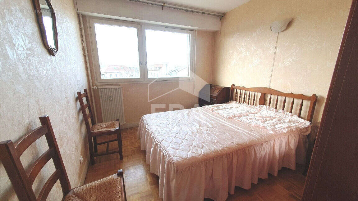 Appartement à SAINT-MAUR-DES-FOSSES