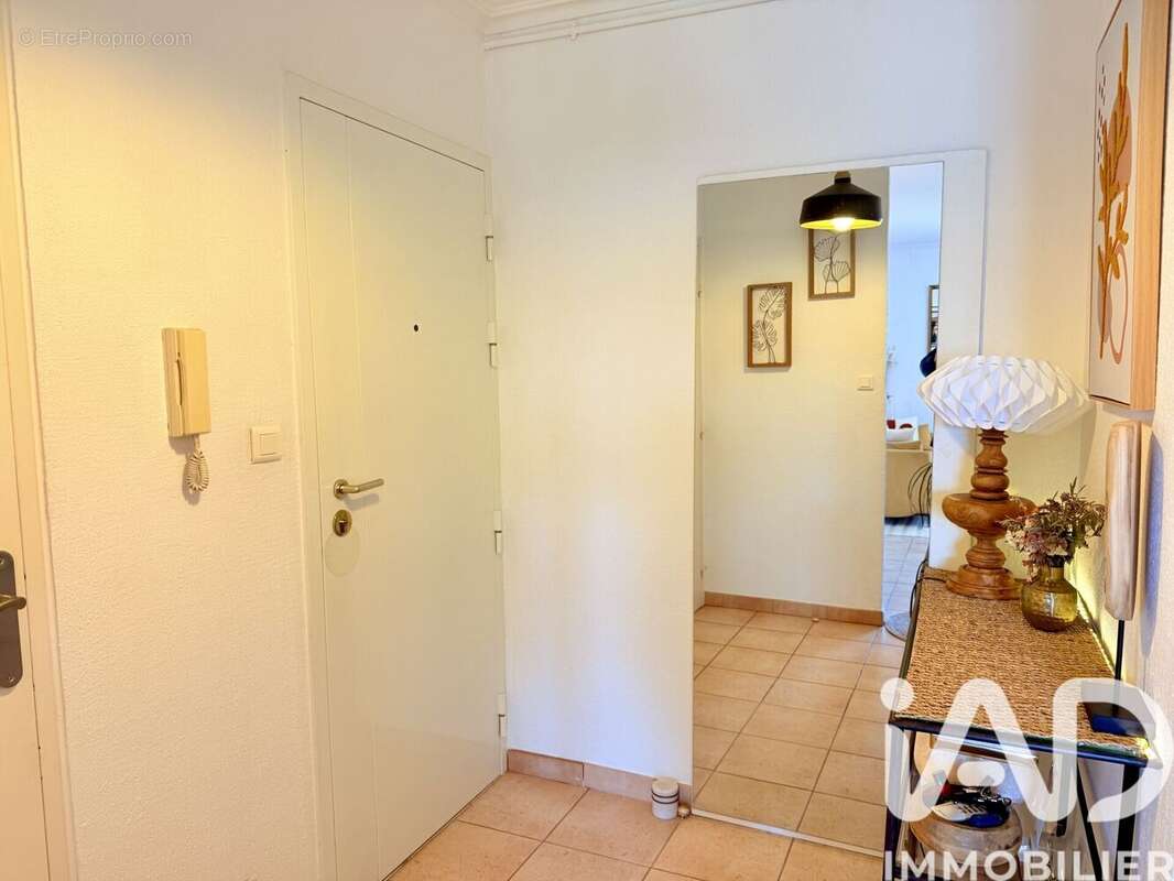 Appartement 74 m² à Toulon  - photo 7