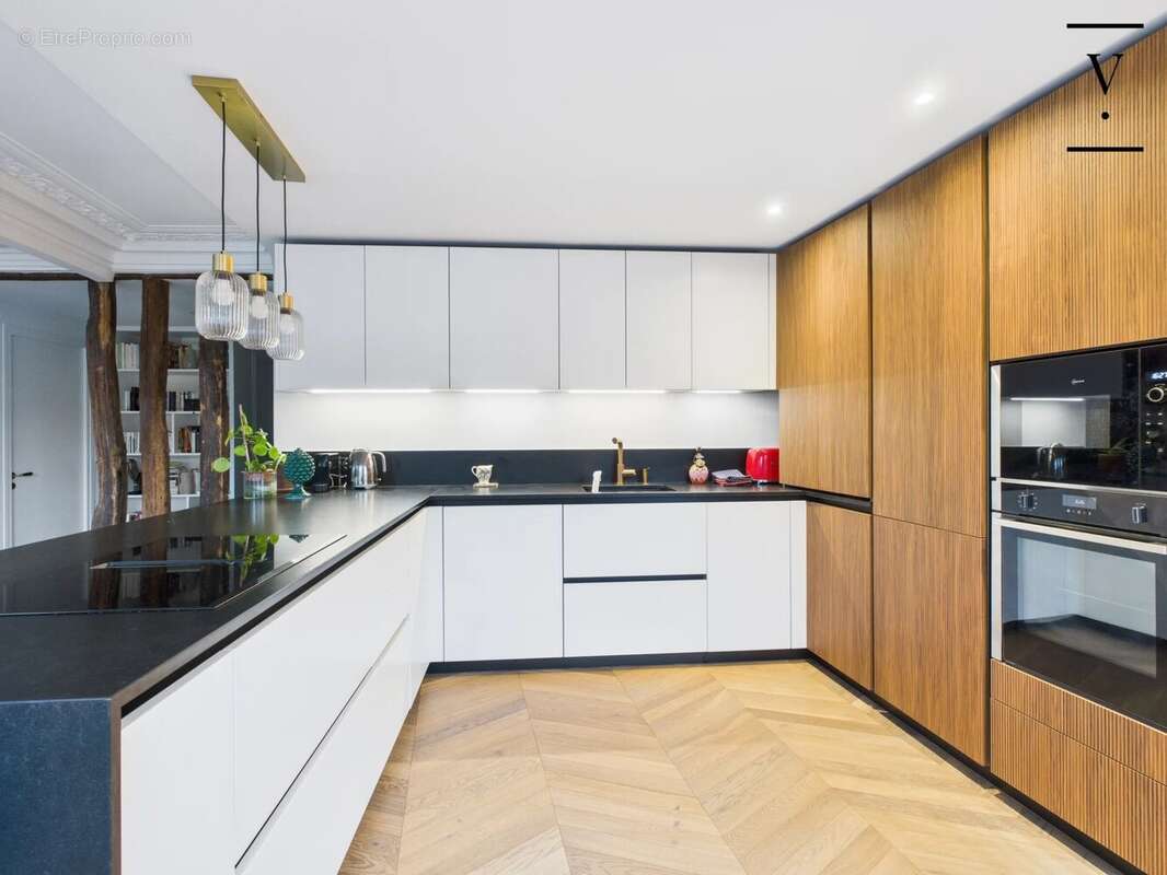 Appartement à PARIS-3E