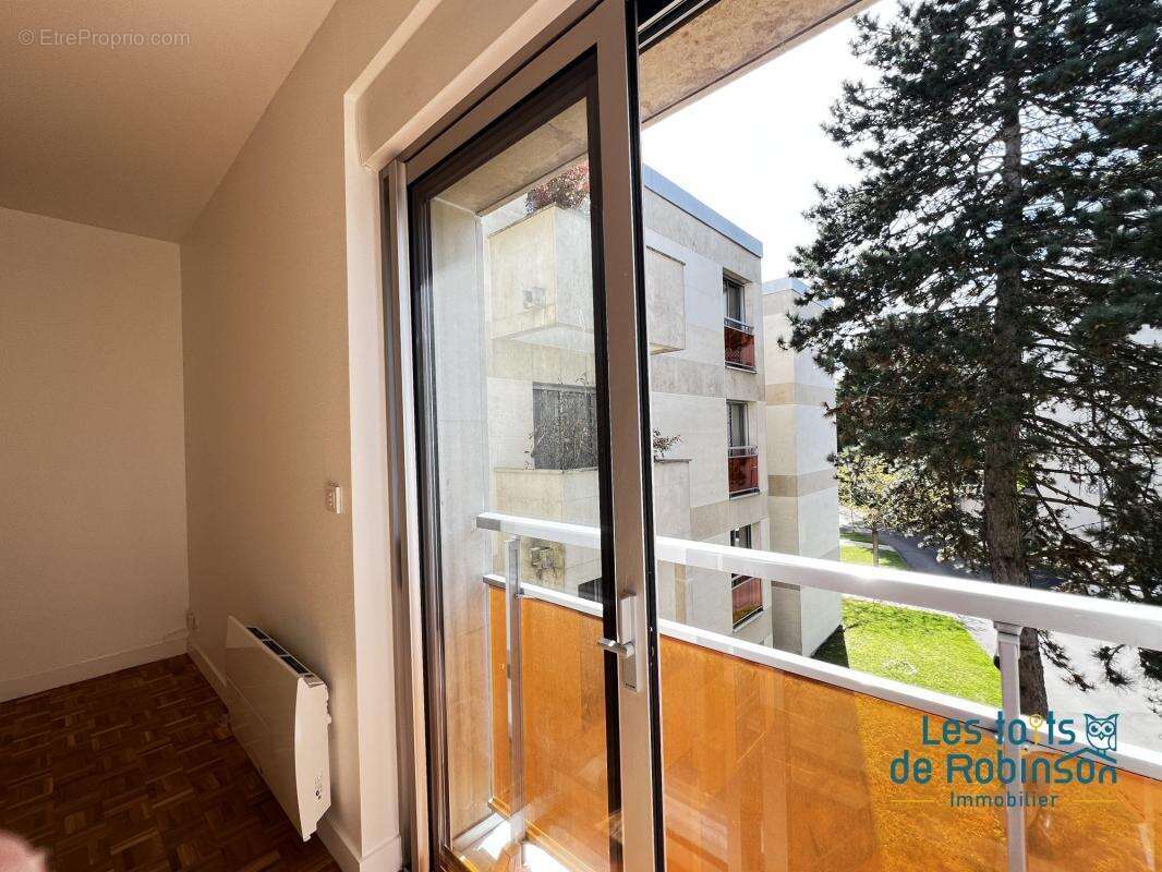 Appartement à LE PLESSIS-ROBINSON