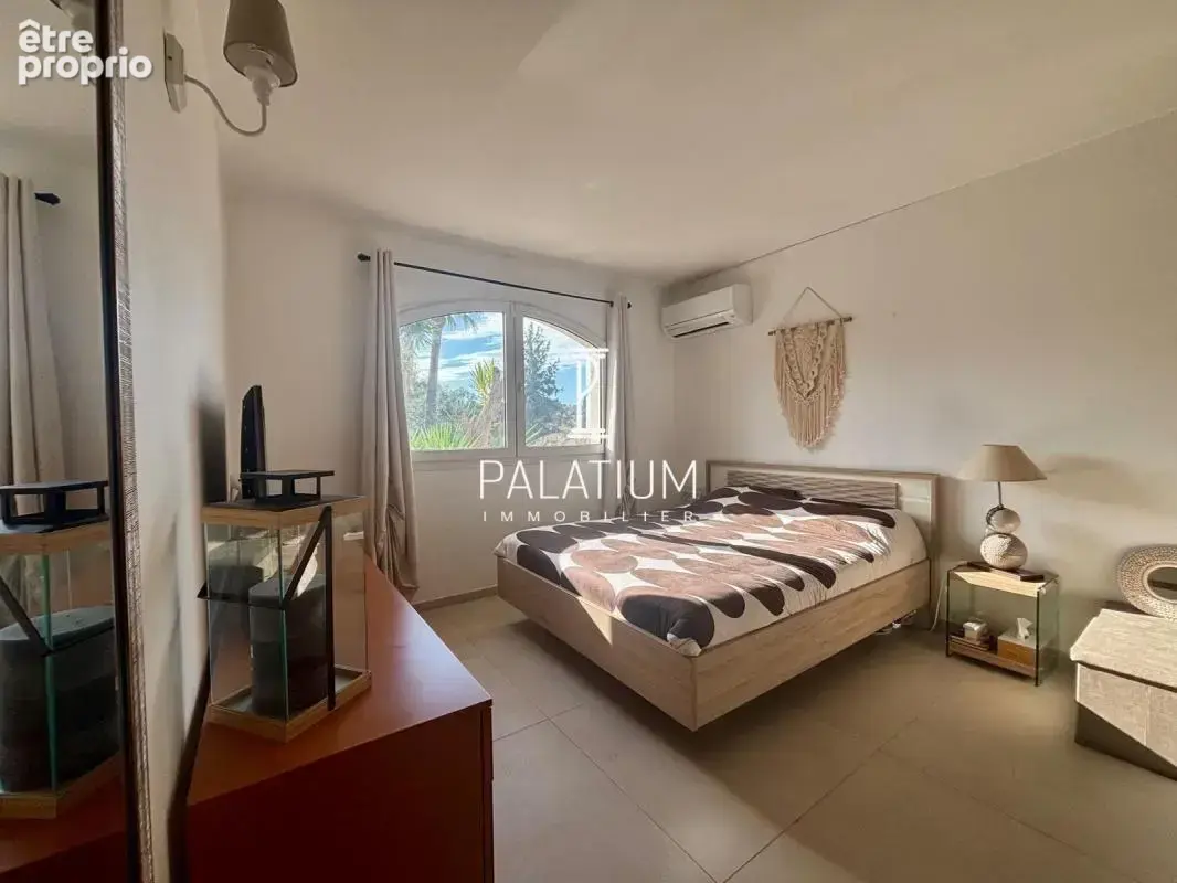 St Raphael Charmante Maison avec piscine 160 m2 - photo 17