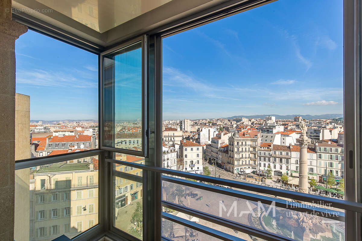 Appartement à MARSEILLE-6E