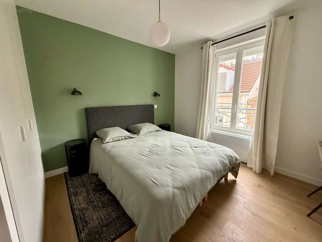 Appartement à SURESNES