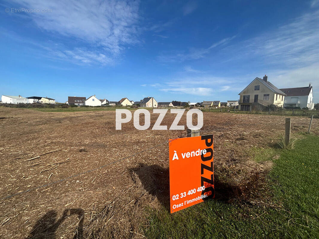 Terrain à BRETTEVILLE-SUR-AY