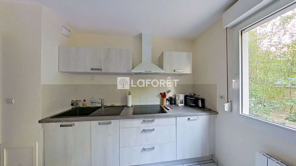 Appartement à LYON-8E