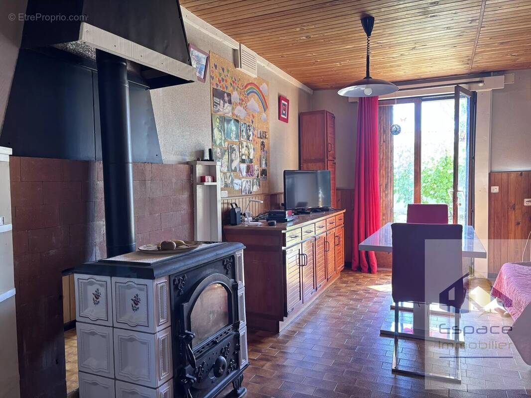 Maison à AIGREFEUILLE-D'AUNIS
