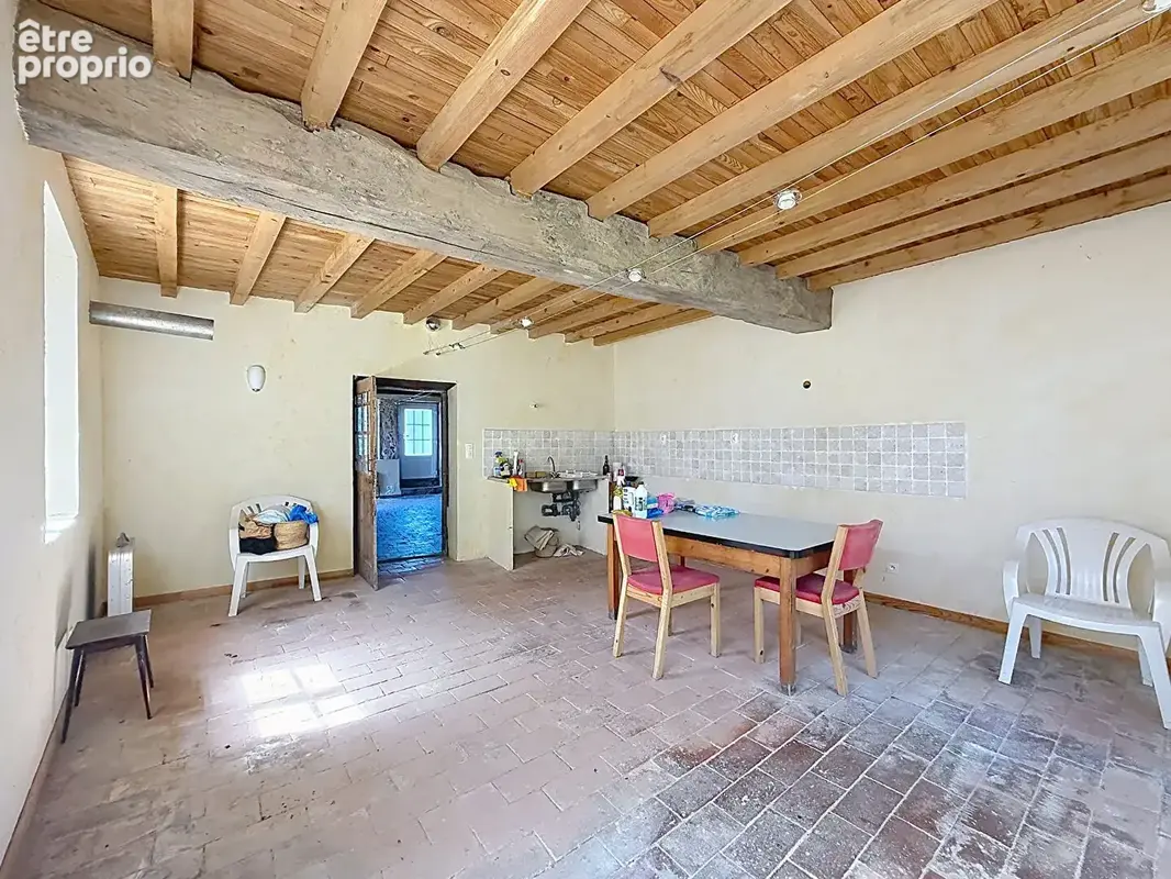 Maison 110m2, 2 chambres, combles aménageables, dépendance, terrain 540m2 - photo 5