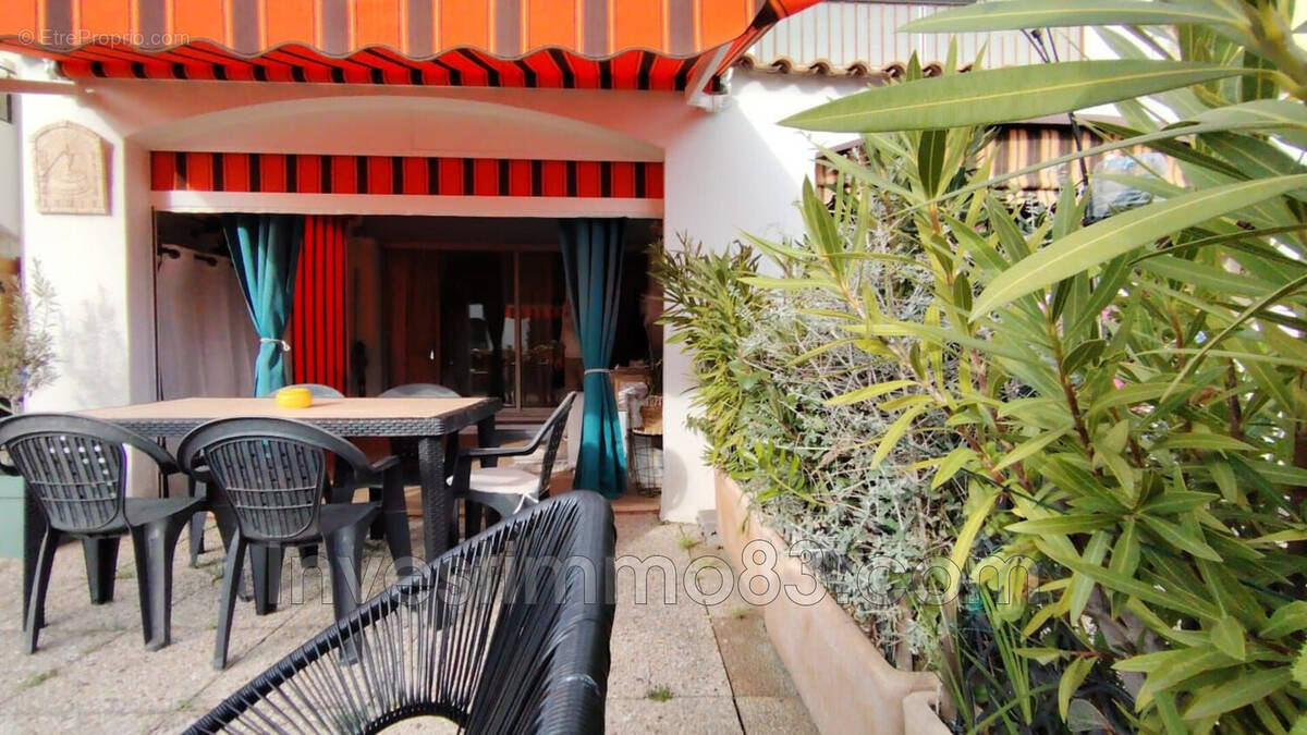 Appartement à HYERES
