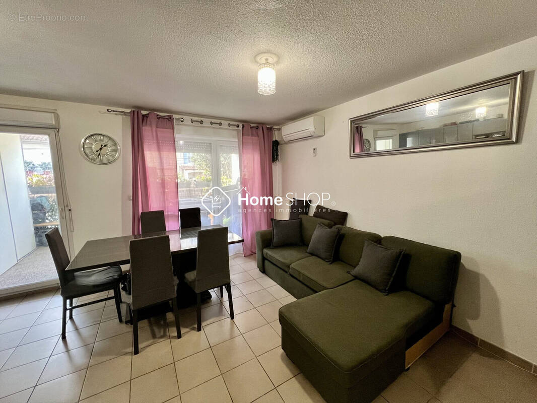 sallon  - Appartement à MARSEILLE-15E