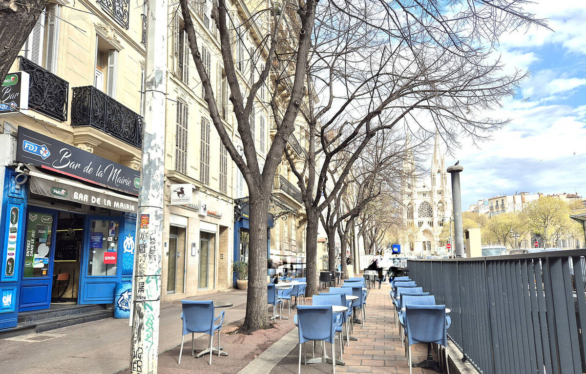 Commerce à MARSEILLE-1E