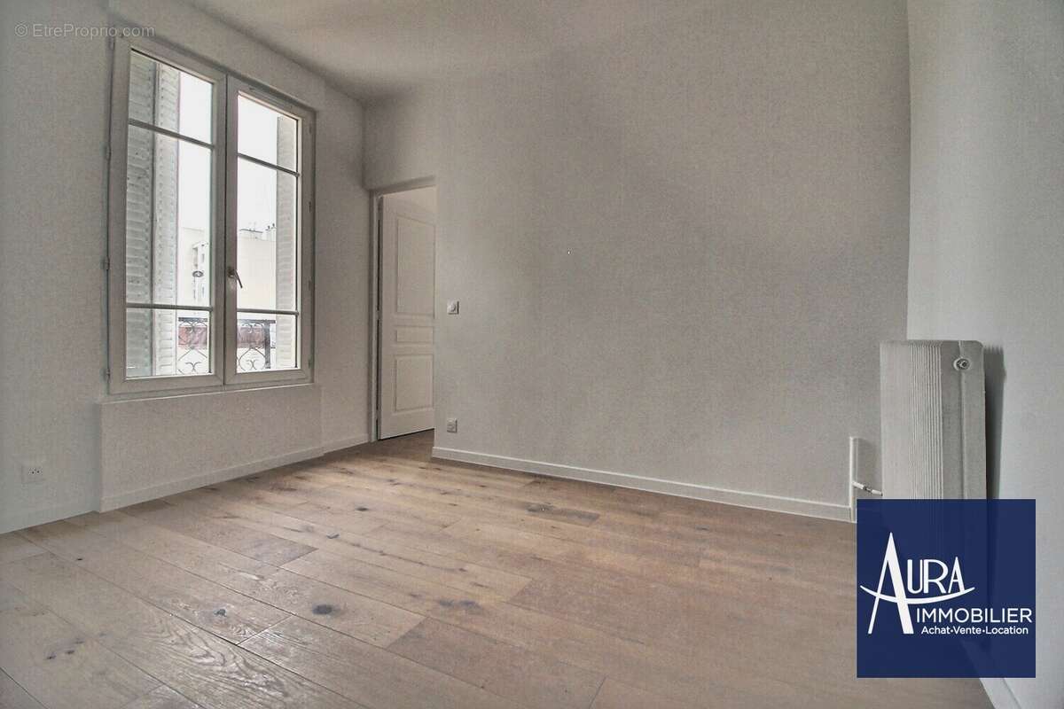 0_0001 - Appartement à LES LILAS