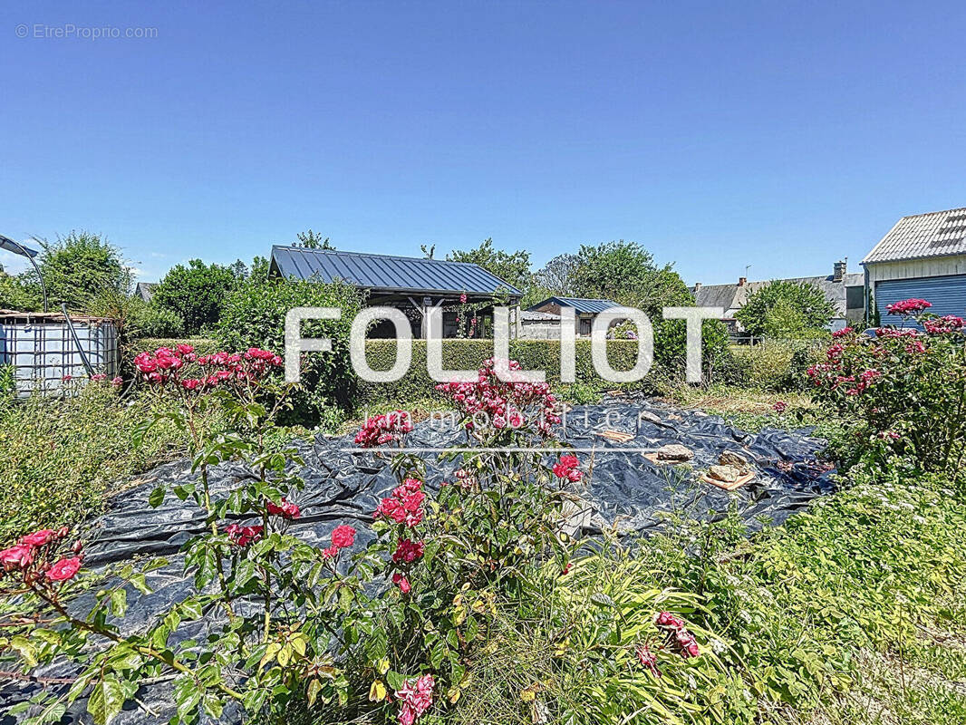 Maison à SAINT-DENIS-LE-GAST