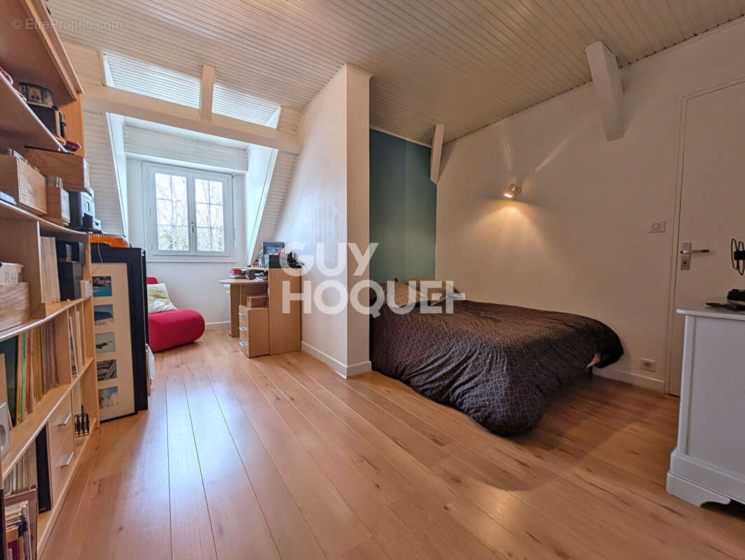 Maison à ECOLE-VALENTIN