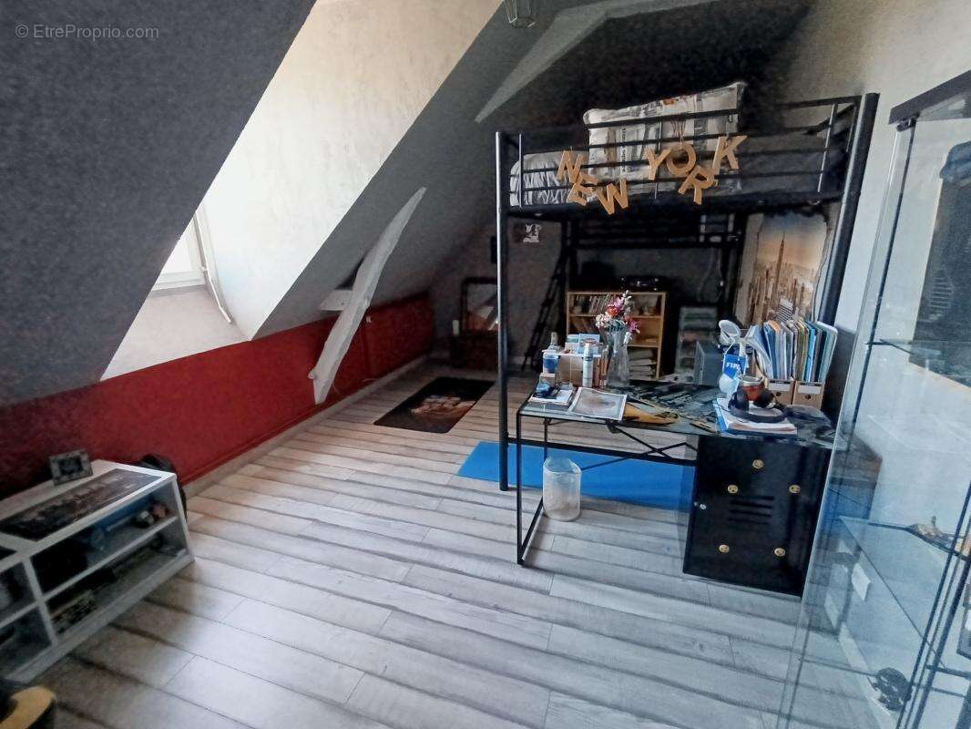 Maison à COULANS-SUR-GEE