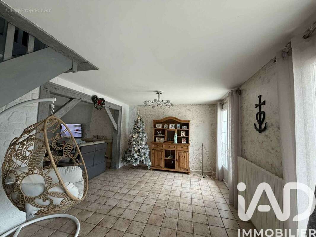 Maison 166 m² à Chevillon  - photo 6