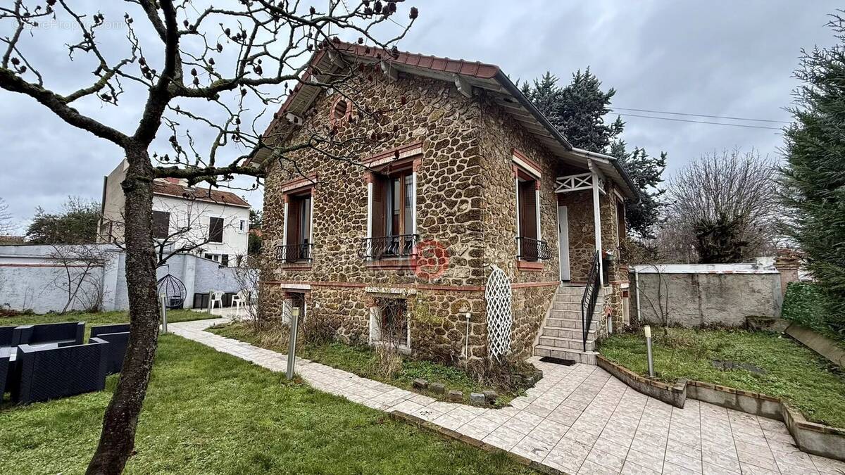 Maison à VILLEMOMBLE