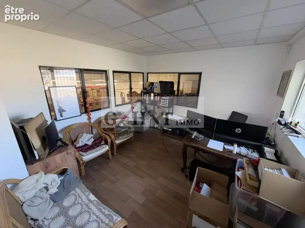 Local d'activité a vendre de 231m2 - photo 3