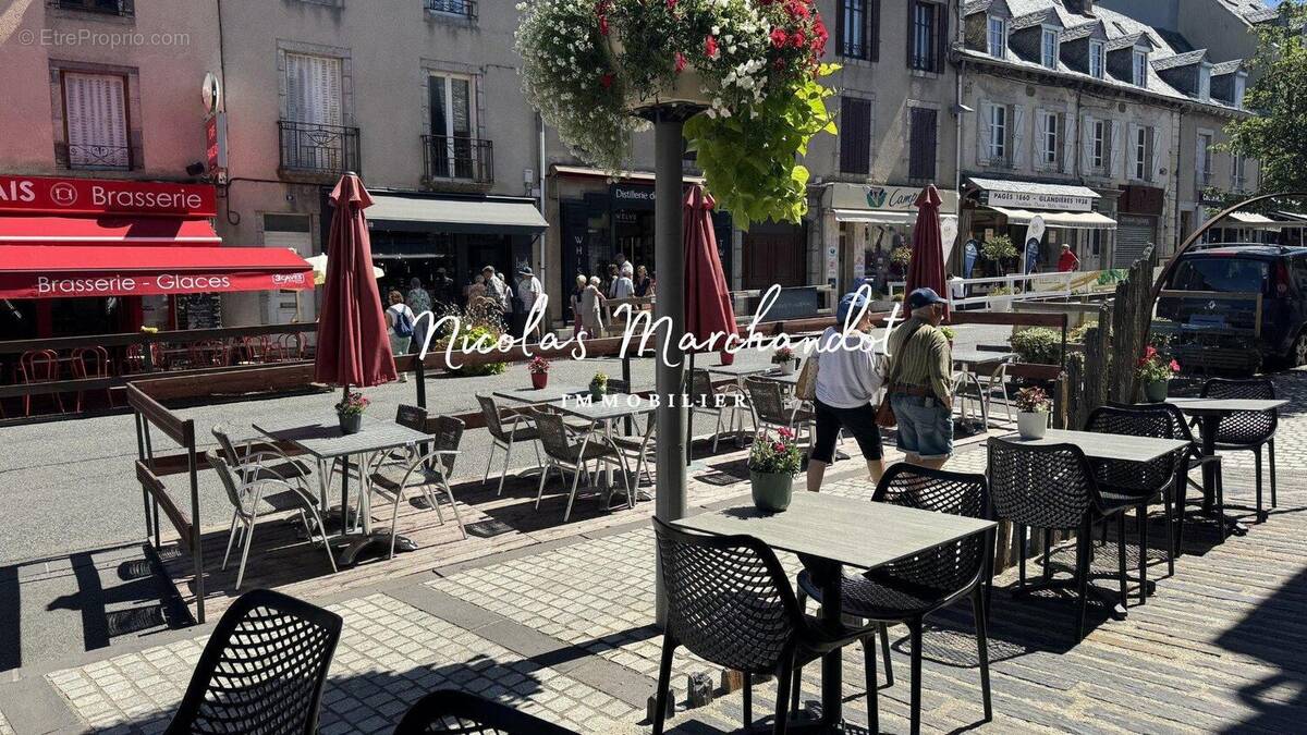 Photo 1 - Commerce à LAGUIOLE