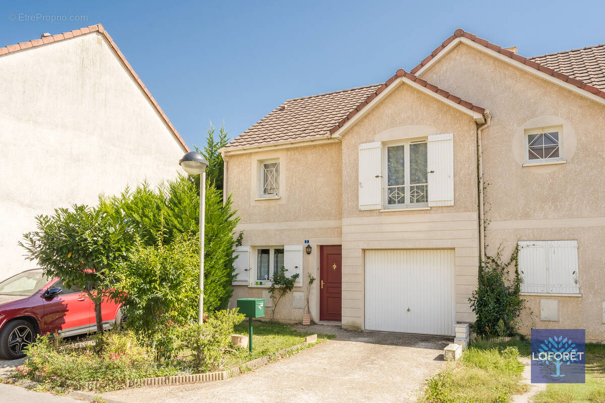 Maison à LES PAVILLONS-SOUS-BOIS