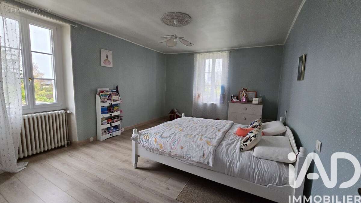 Photo 8 - Maison à ROMILLY-SUR-SEINE