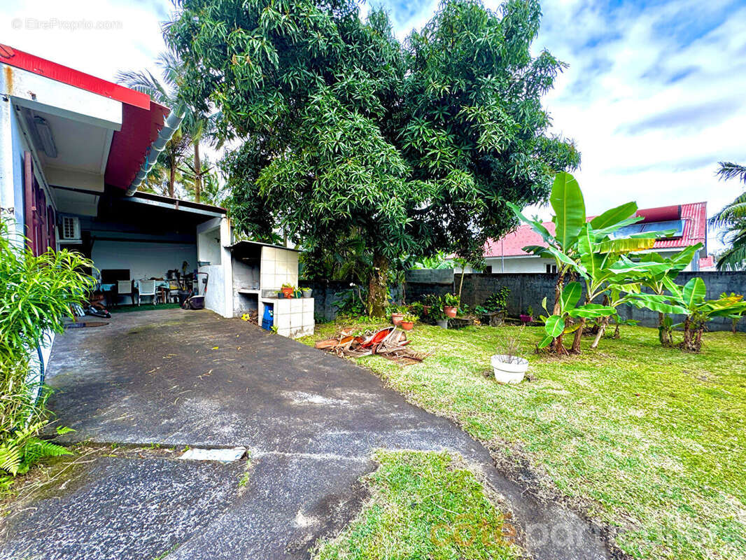 Maison à SAINT-PHILIPPE