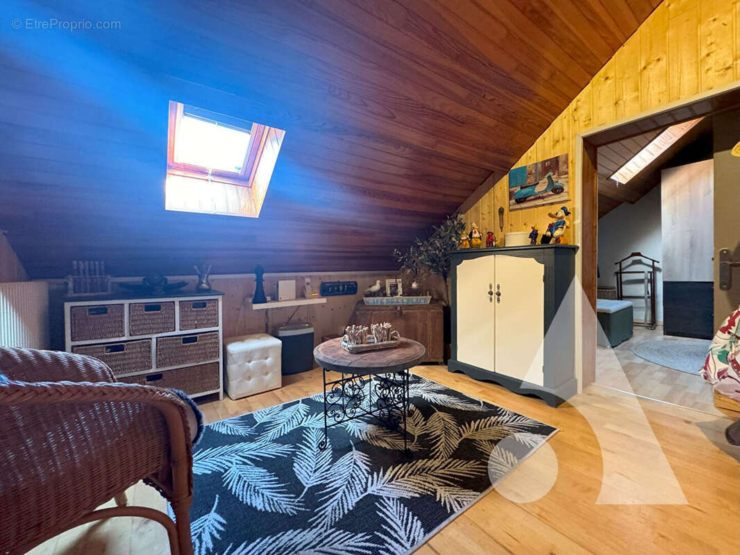 Maison à LA ROQUE-GAGEAC