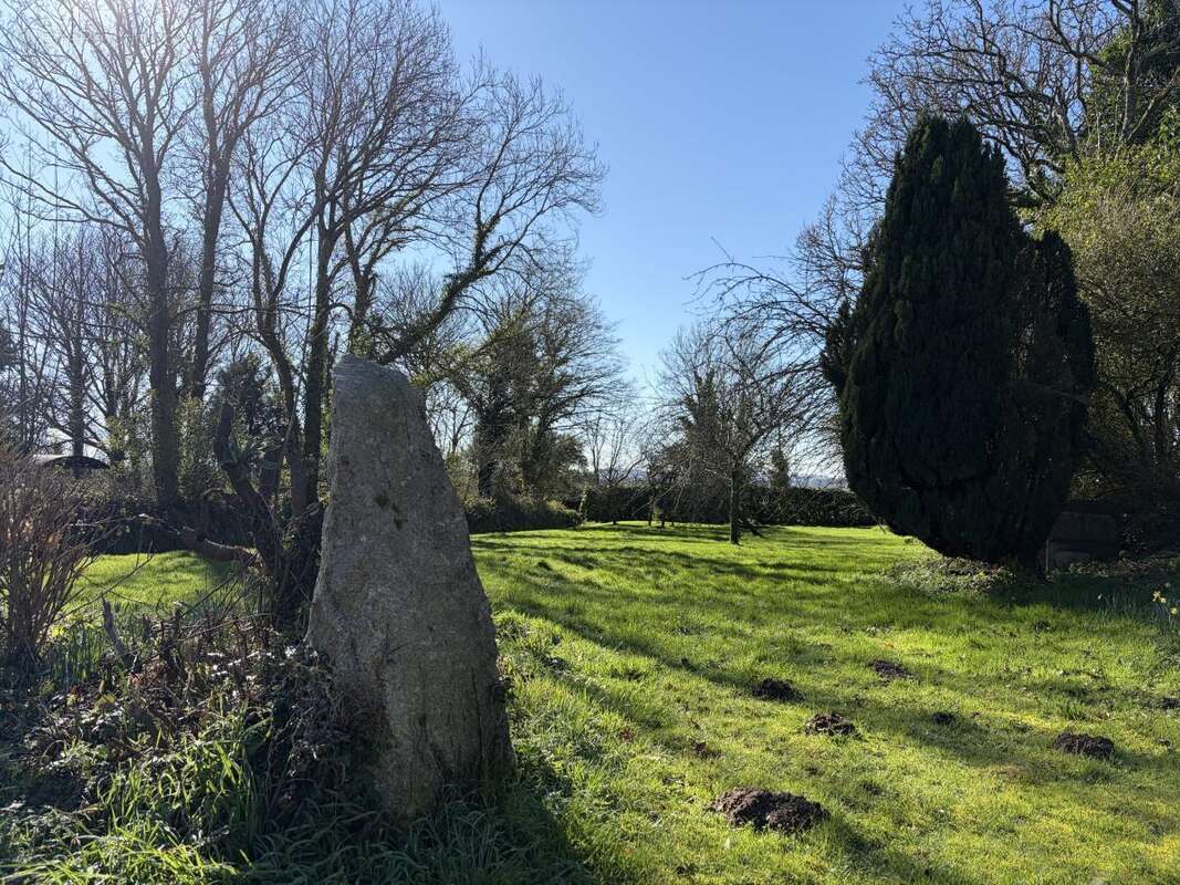 Maison à PLOUNEOUR-MENEZ