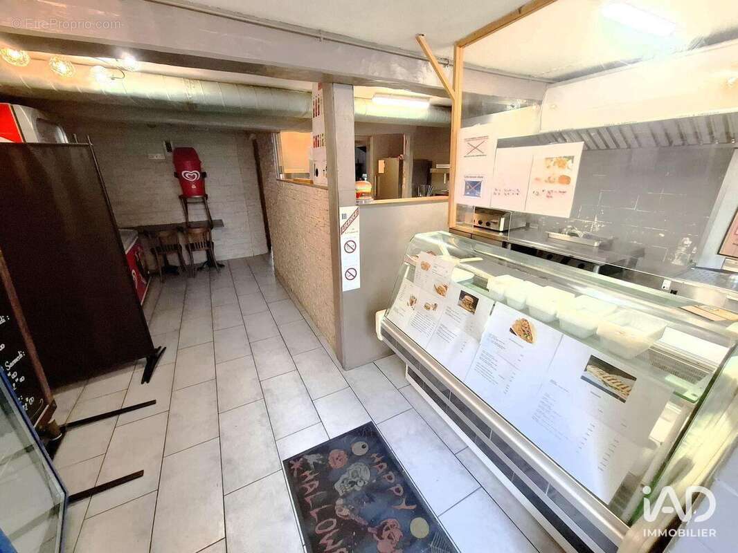 Photo 2 - Commerce à SAINT-VAAST-LA-HOUGUE