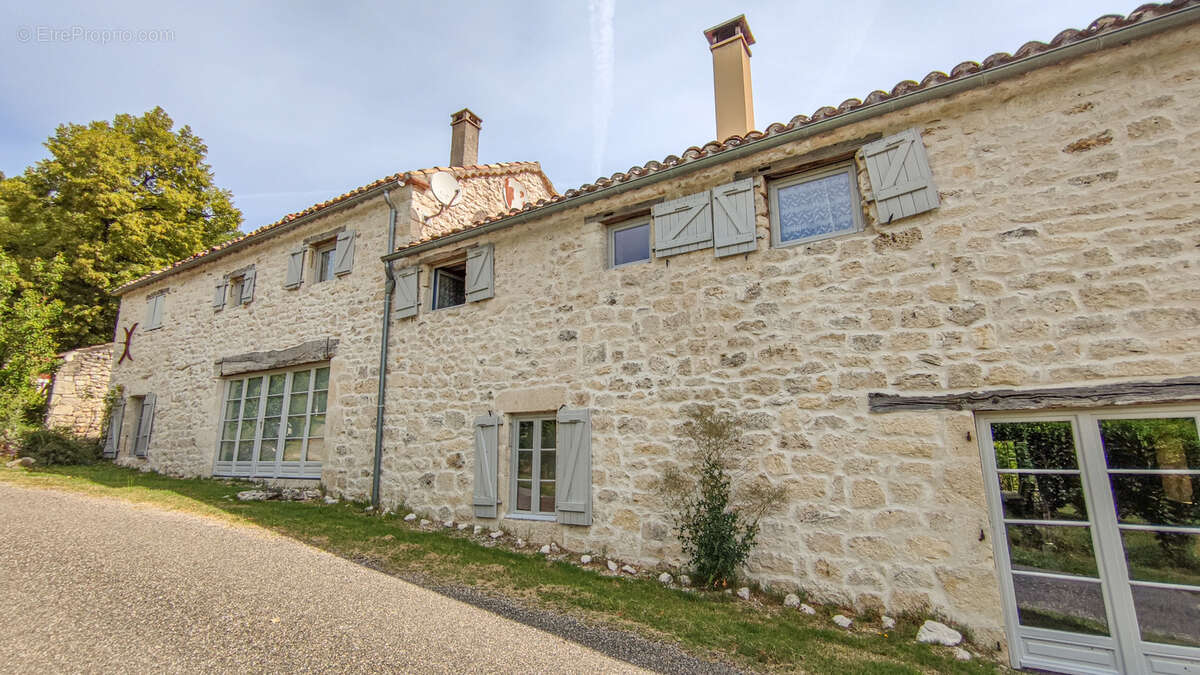 Maison à BAGAT-EN-QUERCY