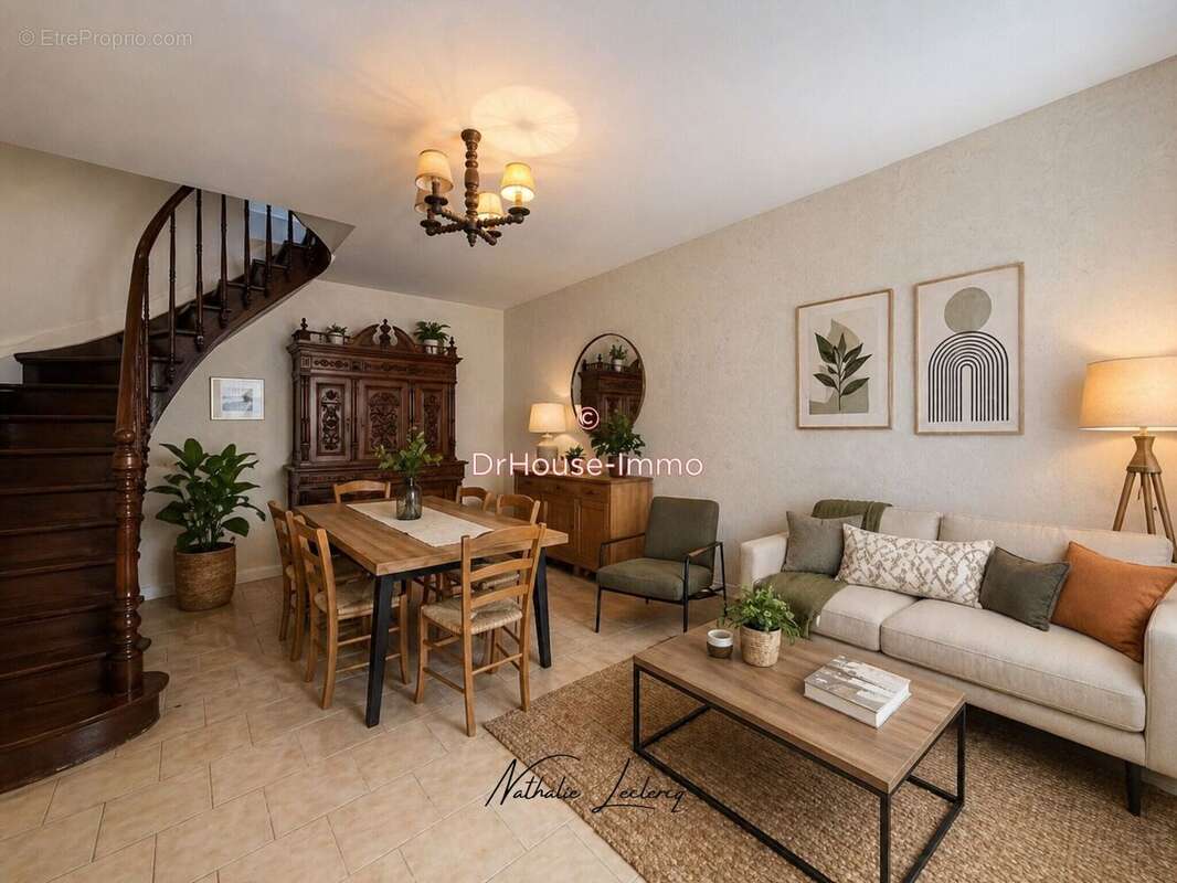 Maison 130 m² à Castillon-La-Bataille  - photo 4